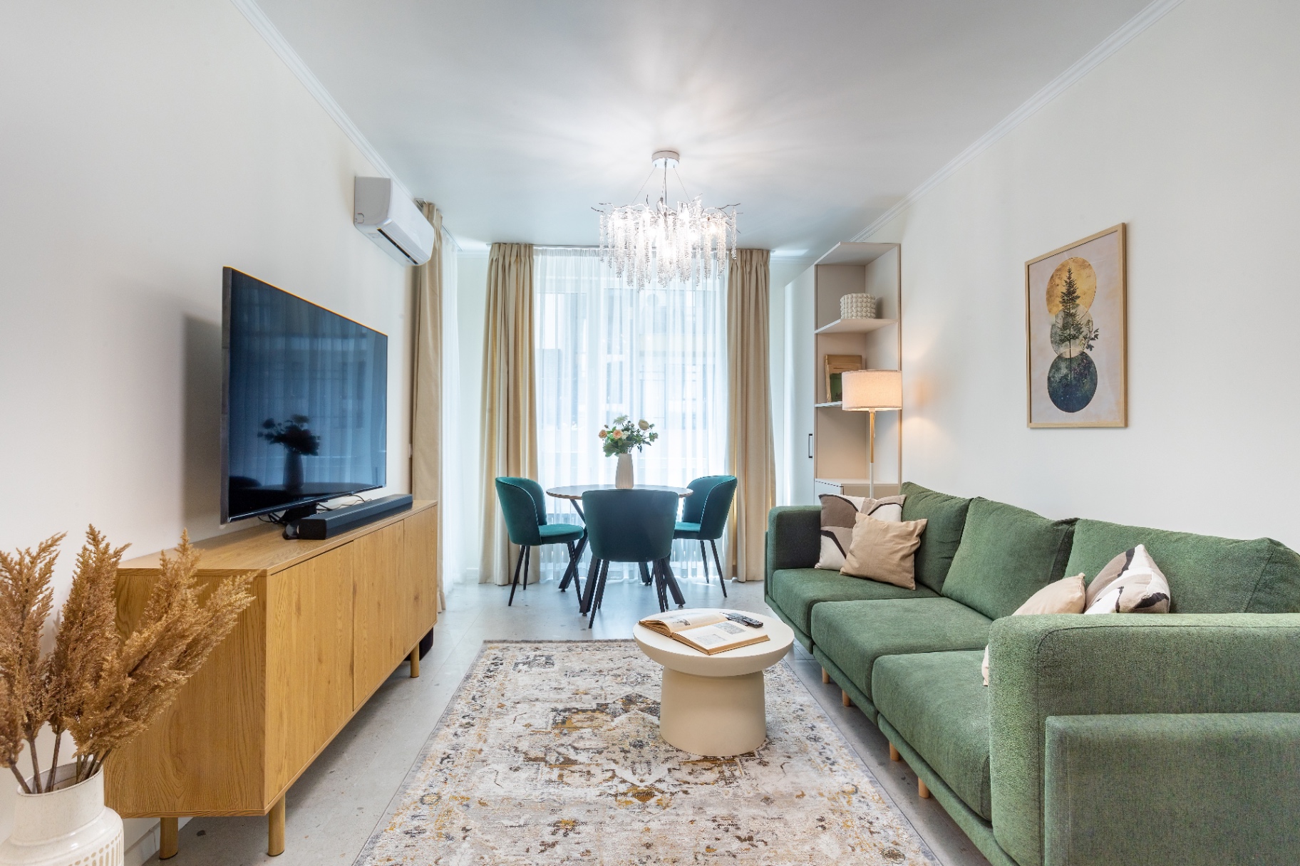 Modern 1-Bedroom Apartment in Malinova Dolina
